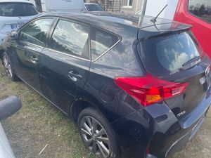 Toyota Auris II 1.8 HSD Prestige 2014