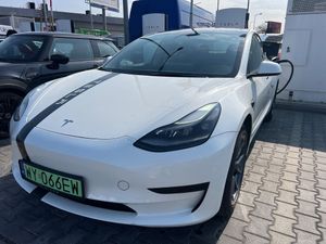 Tesla Model 3 Standard Reichweite Plus Hinterradantrieb 2022