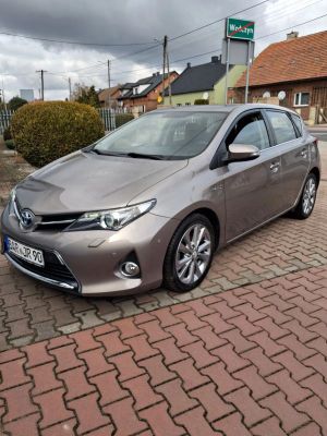 Toyota Auris II 2013