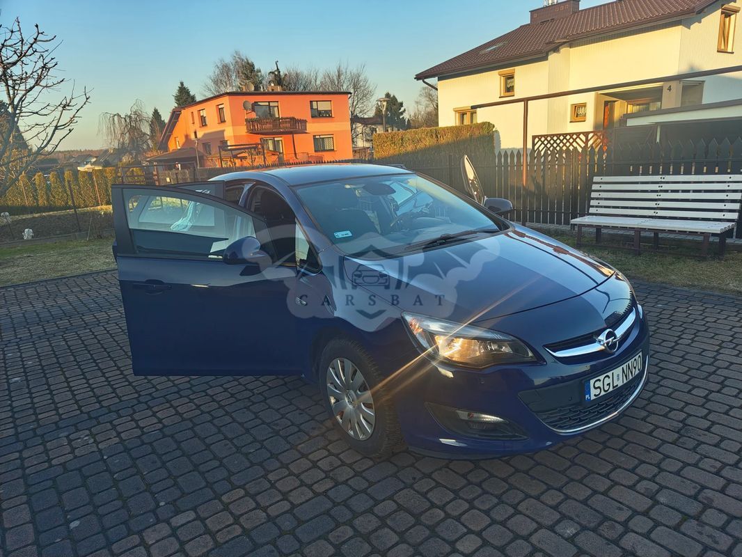 Opel Astra J 2013