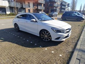 Mercedes-Benz CLA I 180 7G-DCT Orange Art Edition 2016