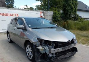 Toyota Auris II 2016