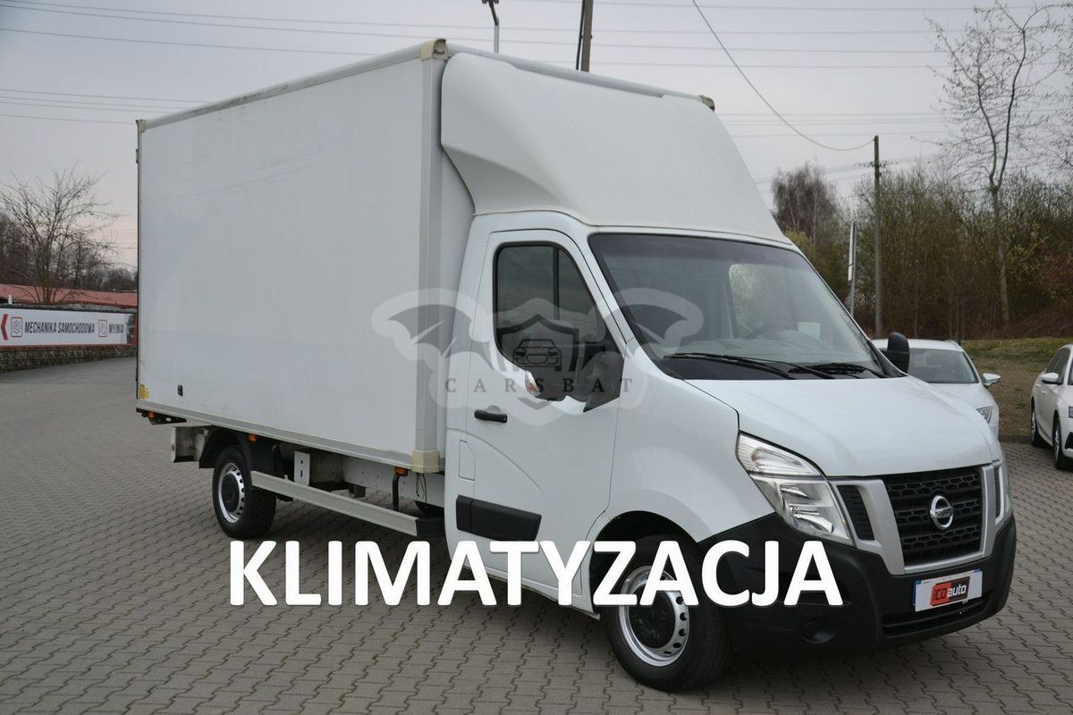 Nissan NV400 2017