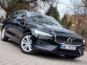 Volvo V60 II B4 D Geartronic Momentum Pro 2021