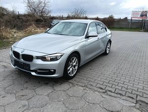BMW 3 Series F30/F31 318d DPF Edition Sport 2013