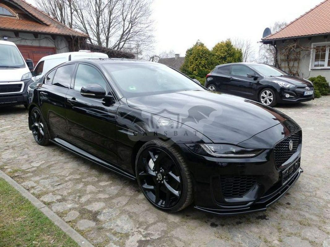 Jaguar XE 2.0 T AWD R-Sport 2024