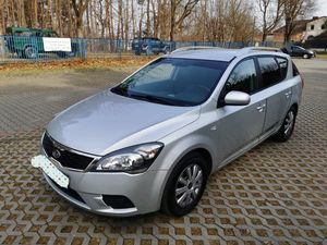 Kia Ceed I 1.4 CVVT Attract 2011