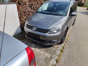 Volkswagen Touran II 2.0 TDI DPF Life 2011
