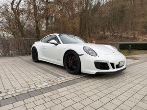 Porsche 911 991 Carrera 4 GTS PDK 2017