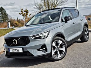 Volvo XC40 B4 B AWD DKG Ultimate Dark 2023