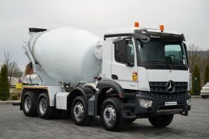 Mercedes-Benz Arocs 2022