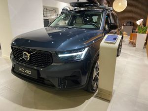 Volvo XC40 B3 Ultra Dark 2026