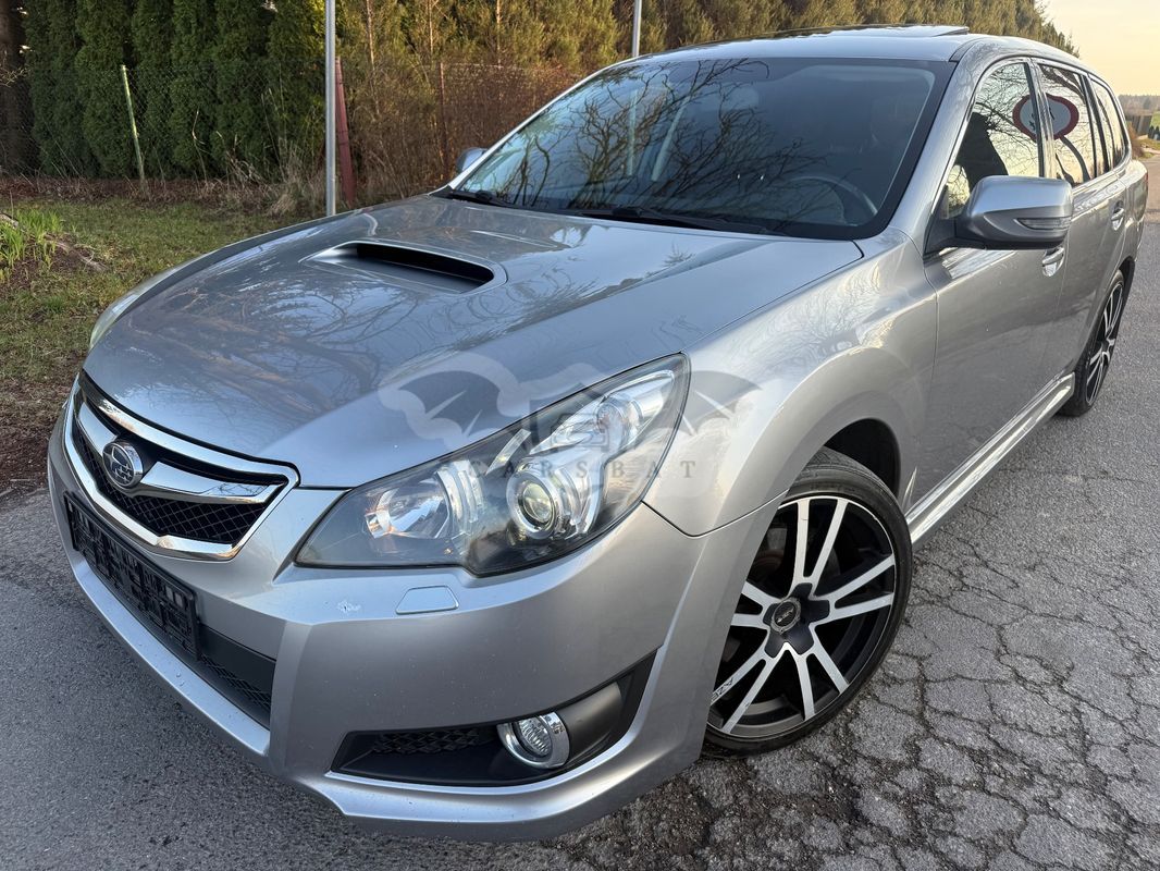 Subaru Legacy V 2.5i GT 2011