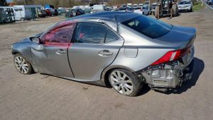 Lexus IS III 300h Elegance 2013