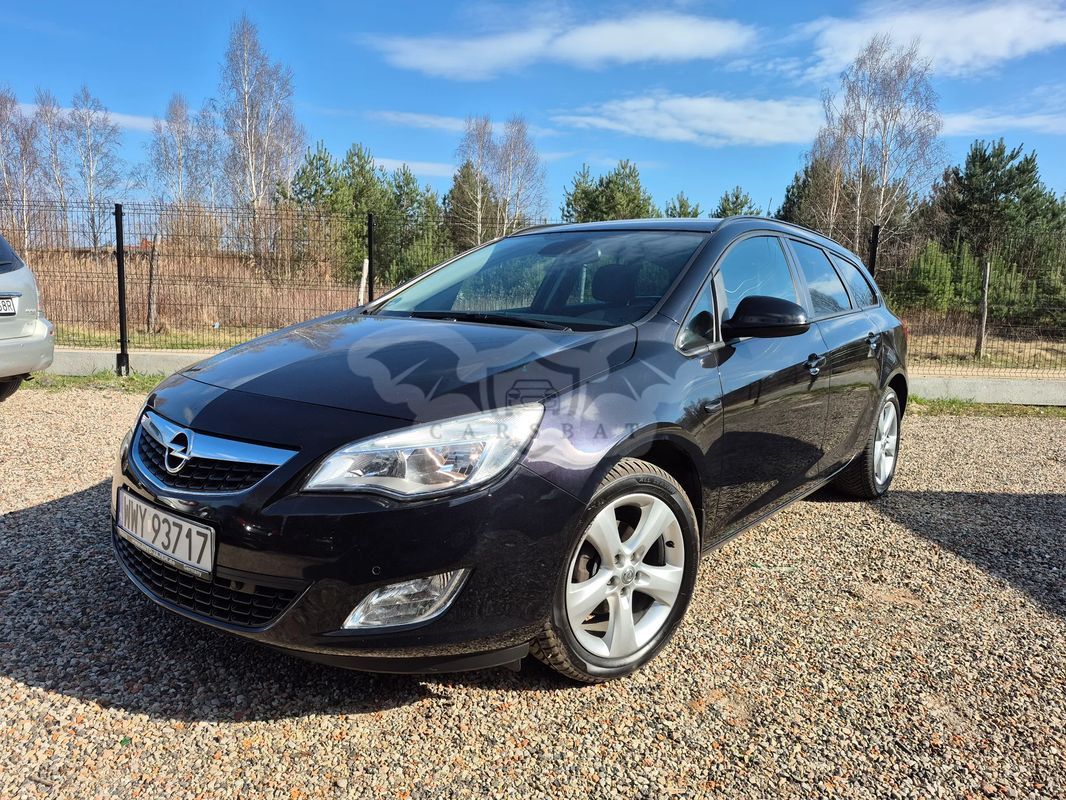 Opel Astra J 1.4 T Cosmo 2010