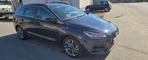Hyundai i30 III 1.5 T-GDI 48V Premium DCT 2025