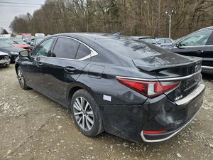 Lexus ES 300h Business Line 2020