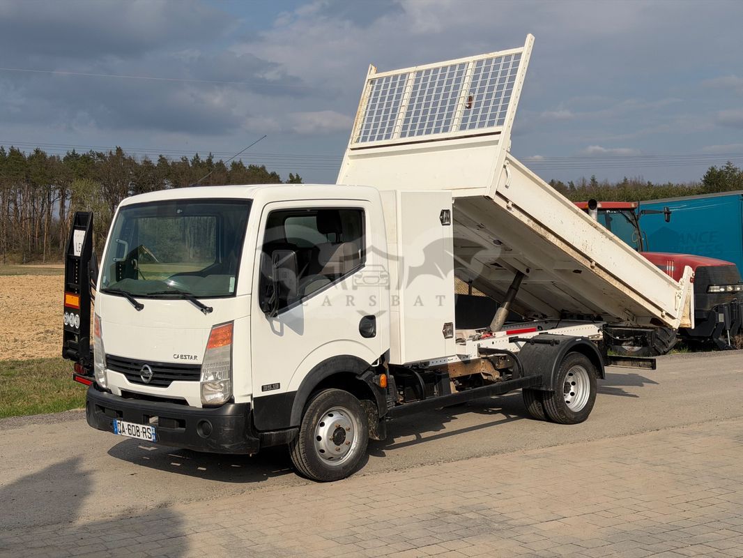 Nissan Cabstar 2012