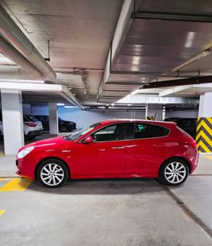 Alfa Romeo Giulietta 1.4 TB MultiAir Distinctive 2014
