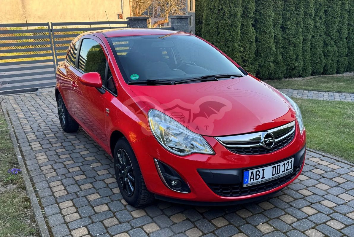 Opel Corsa D 2011