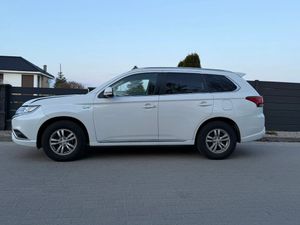 Mitsubishi Outlander III Intense + 2021