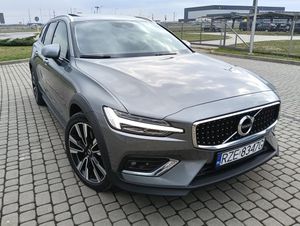 Volvo V60 T5 AWD 2020