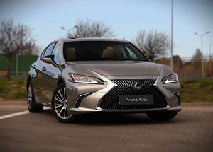 Lexus ES 2021