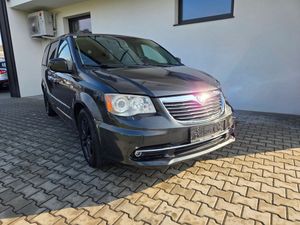 Lancia Voyager 2011