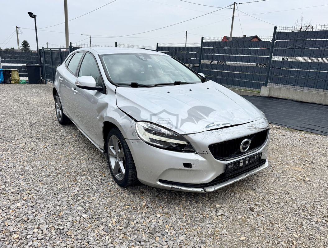 Volvo V40 II 2017