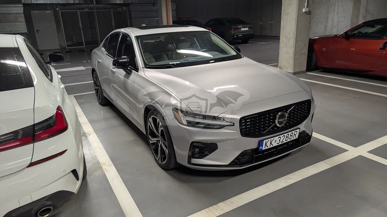 Volvo S60 III B5 B Ultimate Bright 2024