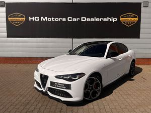 Alfa Romeo Giulia 2.0 Turbo 16V AT8-Q4 Tributo Italiano 2024