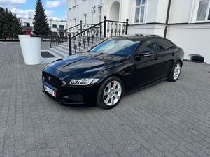 Jaguar XE D200 R-Dynamic SE 2016
