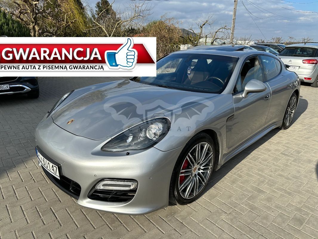 Porsche Panamera GTS 2013